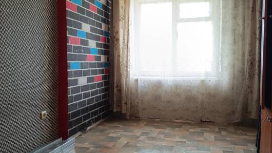 1233