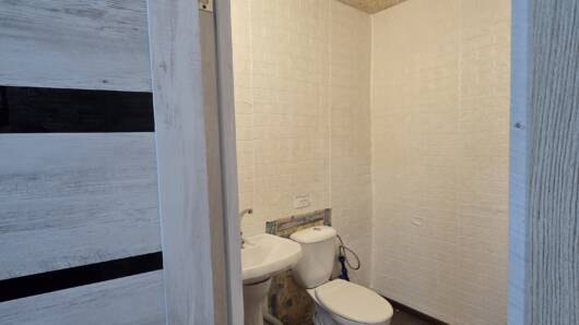 Продам торговое помещение 139.8 м²